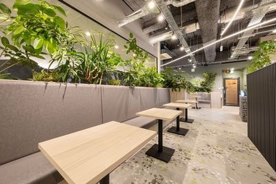 BIZcomfort熊本城前
コワーキングスペース - BIZcomfort熊本城前 8名用会議室の室内の写真