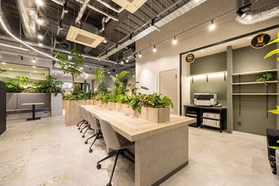 BIZcomfort熊本城前
コワーキングスペース - BIZcomfort熊本城前 8名用会議室の室内の写真