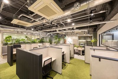 BIZcomfort熊本城前
コワーキングスペース - BIZcomfort熊本城前 8名用会議室の室内の写真