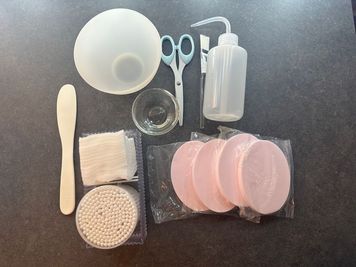 フェイシャルに必要なセットもレンタル可能♪ - IXS by AMINAS IXS by AMINAS ルームBの設備の写真