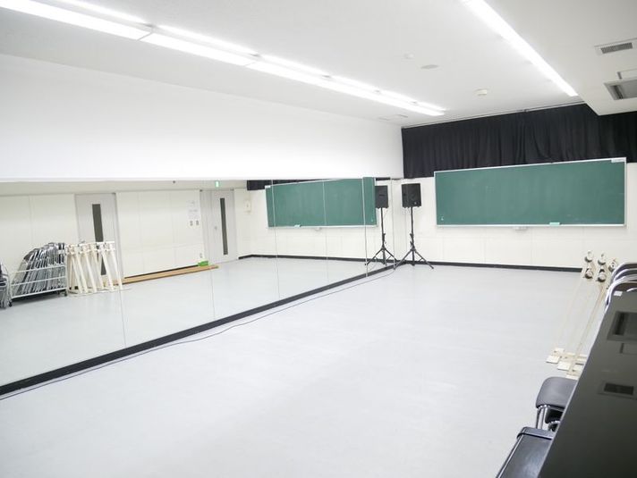日本芸術専門学校 練習スタジオ(第5教室) - 日本芸術専門学校