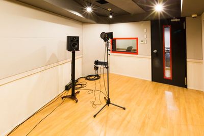 日本芸術専門学校 日本芸術専門学校 練習スタジオ(ANNEX Bstudio)の室内の写真