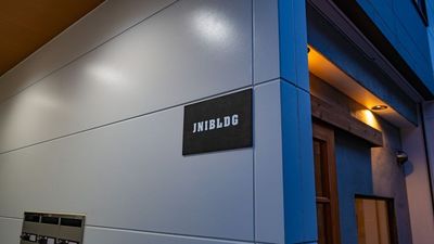 JNIビル - COMMON LABの室内の写真