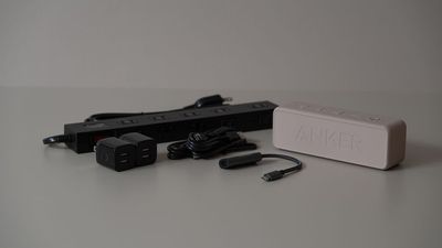 たこ足ケーブル、type-C、スピーカー、ファイヤースティック - COMMON LABの室内の写真