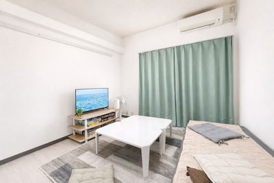 1分で着いて、すぐ乾杯。丸の内のパーティ部屋 - レンスペ丸の内