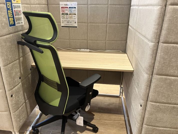 1人用席（通話・会話OK） - コインスペース海老名ビナウォーク店（3番館6階）