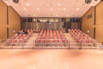 日本芸術専門学校 日本芸術専門学校 山王ヒルズホールの室内の写真