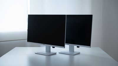 27インチ液晶モニター(メディアストリーミング端末セット済み) × 2台 - スペースTAKAYA 湯島店の室内の写真