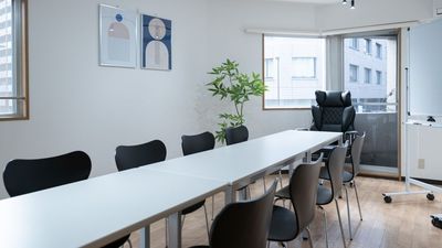 会議用レイアウト例 - スペースTAKAYA 湯島店の室内の写真