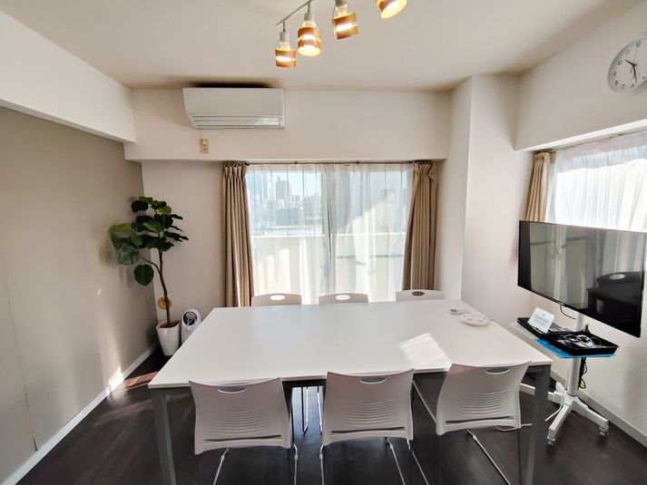 宮崎市橘通東お気軽ワークスペースMOE（モエ） - 【完全個室】繁華街近く･広々対面キッチン付ワークスペース会議等