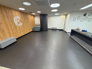 Bスタジオ/待合室 - ブレイキンスクールCLASSICS 鏡、音響付きレンタルスペースの室内の写真
