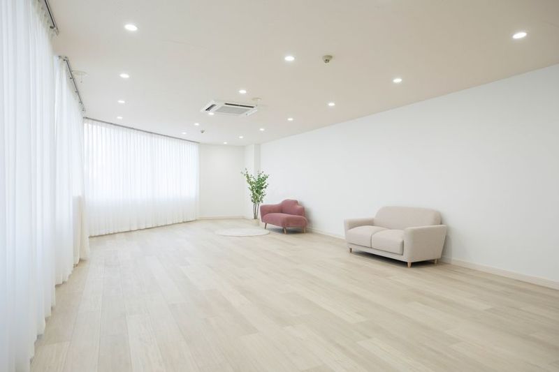 LULU HOUSE - LULU HOUSE