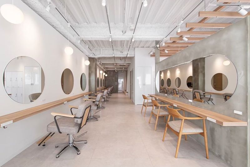 【表参道駅5分】表参道ヒルズ裏にあるヘアサロン丸ごと貸し - hair & beauty ien.