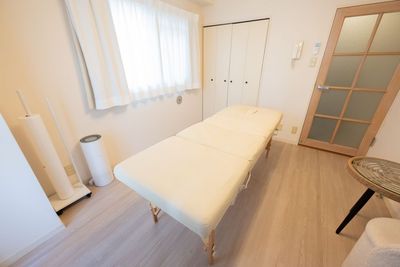 部屋全体 - レンタルサロンtreat自由が丘店 完全個室プライベートサロンの室内の写真