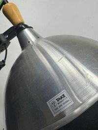 ■TAKE ライトスタンド (190cm) アルミ製×1本（小）
・ストロボ撮影は使えません。 - ヴィンテージ撮影スタジオ DOT2（ドットツー）の設備の写真