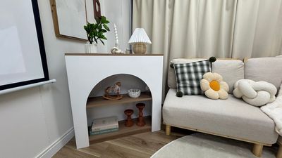 マントルピースの前で写真を撮るのもオススメです✨ - サンフロリア代々木 パーティースペースの室内の写真