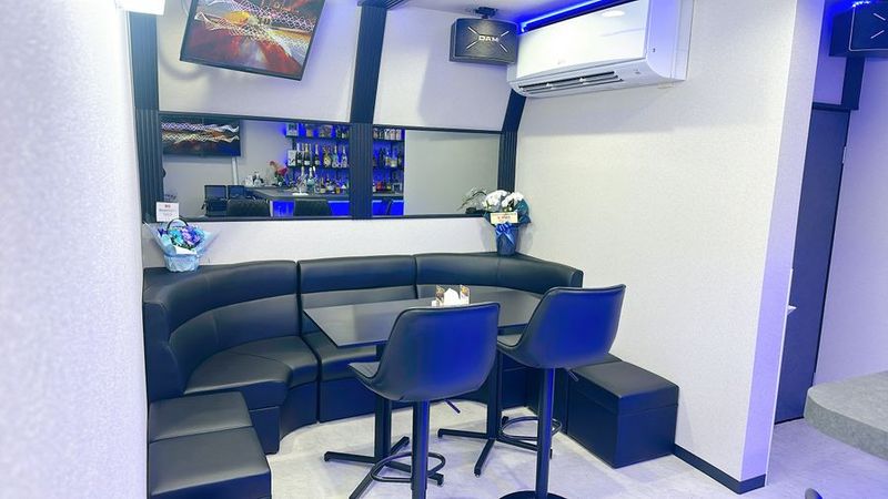 カラオケバー neo 梅田2号店 - カラオケバー neo 梅田2号店