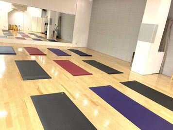 ヨガマット10枚　Manduka PRO 6mm  ご利用可能です  - カグラハウス カグラハウス　B1 スタジオの設備の写真