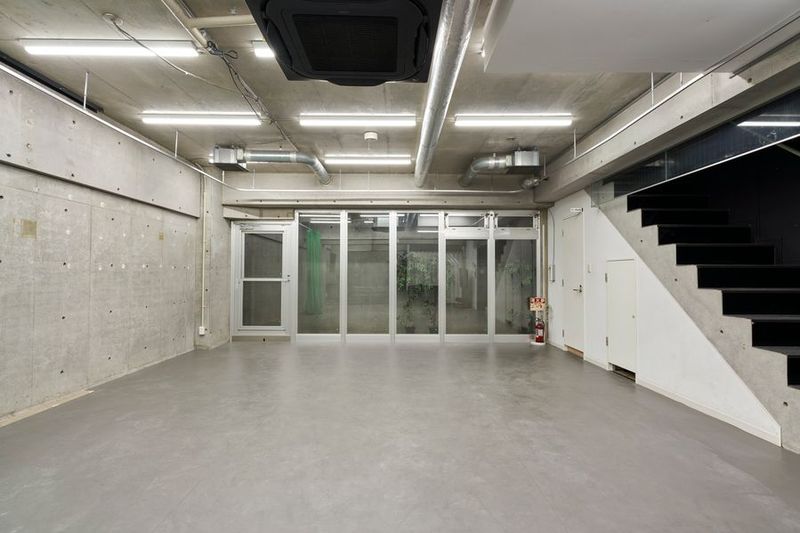 長方形で様々な用途で使いやすいカタチのスペースです - 桜新町 スタジオENTER 多目的撮影スタジオの室内の写真