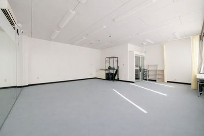 撮影可能な壁面となります - PALETTEスタジオ 百合ヶ丘の室内の写真