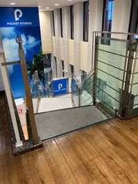 2階階段 - 玉越　桶狭間店 名古屋市緑区桶狭間　多目的ホールの室内の写真