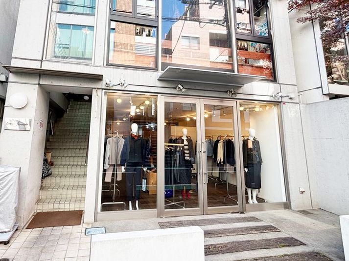 【自由が丘2分】静かな個室｜テレワーク・会議・面談・作業に最適 - TERRACE JIYUGAOKA