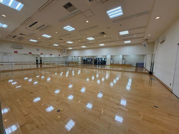 青葉台駅徒歩3分！ 160㎡/アトリオドゥーエNext青葉台3階にある大型スタジオ! 土日18:00～22:00のみ - ルービー青葉台