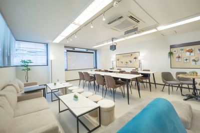 最高級貸し会議室オープン🎞️✨ - Flowe大宮の室内の写真