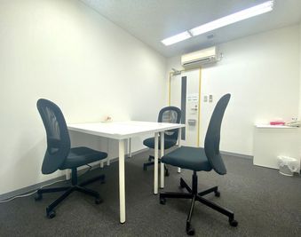 椅子のお貸出し可能です。 - アスパ日本橋オフィス アスパ日本橋オフィス　～206号室～の室内の写真