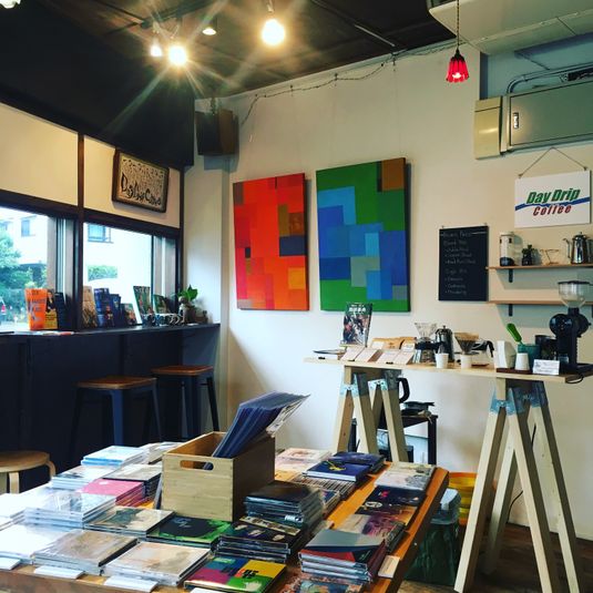 音楽とコーヒーの店 - Juhla Tokyo