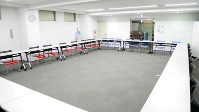 NATULUCK市ヶ谷外堀通り店 大会議室の室内の写真