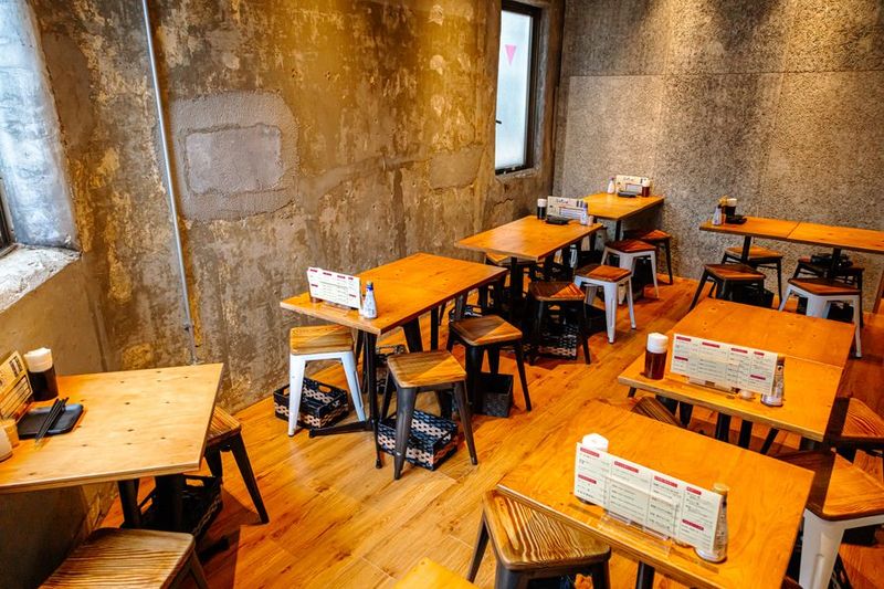 おやひなや 3F 多目的レンタルスペース - 釜焼鳥本舗おやひなや 梅田 阪急東通り店