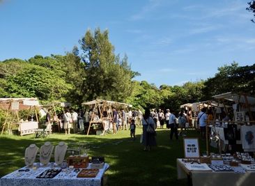 南城美術館 南城美術館展示室、広場、オーシャンビューテラス、カフェスペースの外観の写真