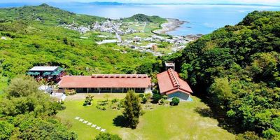 南城美術館 南城美術館展示室、広場、オーシャンビューテラス、カフェスペースの外観の写真