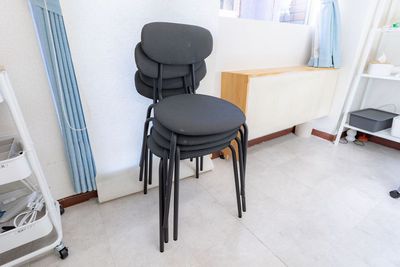 補助椅子　4脚 - いるか会議室　栄4丁目店（中日ビルから徒歩3分） いるか会議室　栄4丁目店の設備の写真