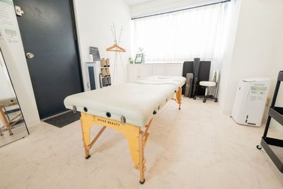 部屋全体 - レンタルサロンtreat立川店 完全個室プライベートサロンの室内の写真