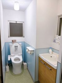 お手洗いです。 - RAF 【神田駅徒歩3分】2面に鏡、ヨガ・ダンス・トレーニングスタジオの室内の写真