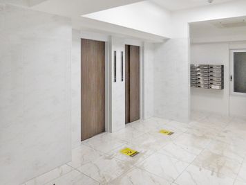 新横浜ホール【加瀬の貸し会議室】 第9会議室の入口の写真