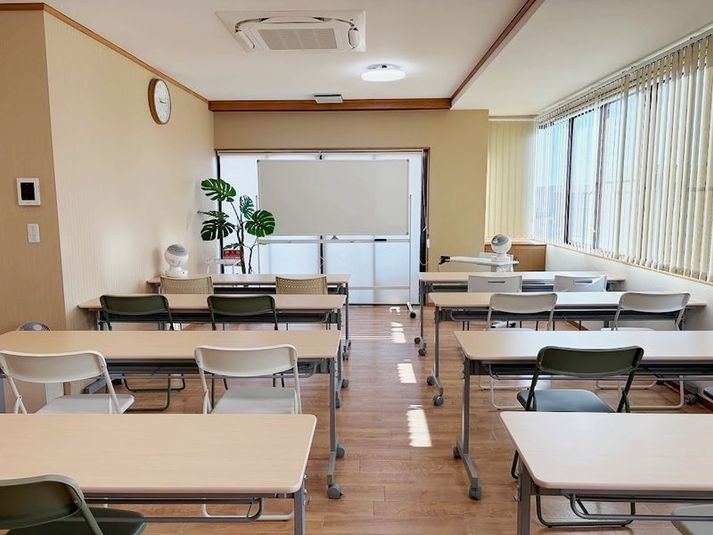 貸し会議室、研修室 - UTILITY会議室・研修ルーム