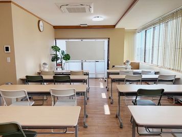 JR青梅線 拝島駅徒歩1分！福生エリアで最もアクセスしやすく、快適にご利用いただける貸会議室です。 - UTILITY会議室・研修ルーム