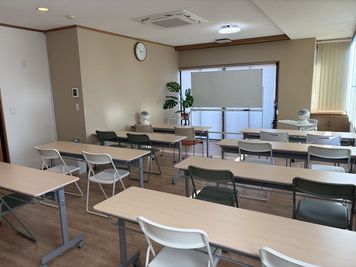 UTILITY会議室・研修ルーム 貸し会議室、研修室の室内の写真