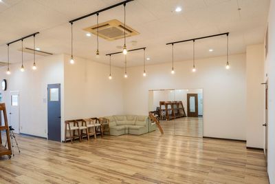 ダンススタジオ等に。鏡のある広々したスペースです - 鈴鹿カルチャーステーション　SCS