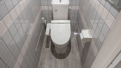 トイレもきれいです！ - レンタルスペースCLOVER レンタルダンススタジオ　CLOVER二条駅店の設備の写真