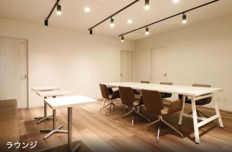 コワーキングスペース【会話禁止エリア】 - THE HUB 代々木