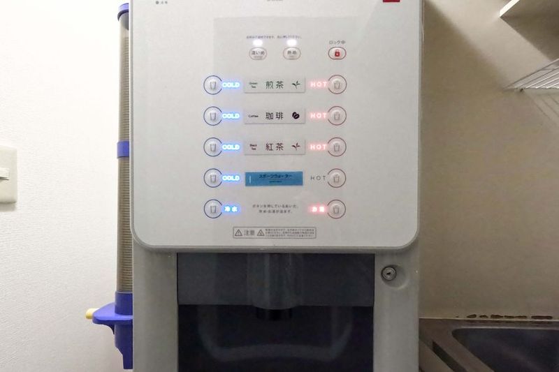 コワーキングスペース【会話禁止エリア】 - THE HUB 代々木