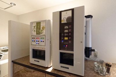 THE HUB 東京ベイ有明ワシントン コワーキングスペース【会話可能エリア】の室内の写真