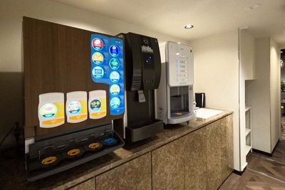 THE HUB 新宿ワシントン コワーキングスペース【会話可能エリア】の室内の写真