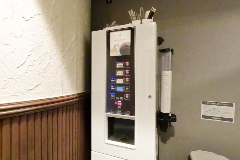 コワーキングスペース【会話可能エリア】 - THE HUB 横浜関内