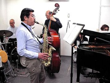 グランドピアノ ドラムセット 練習スタジオ 桜木町駅近 - ジャムセカンド 桜木町スタジオ