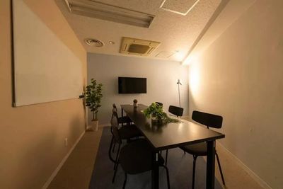 THE POINTエキニア横浜 THE POINTエキニア横浜『ターメリック』※旧4Dの室内の写真